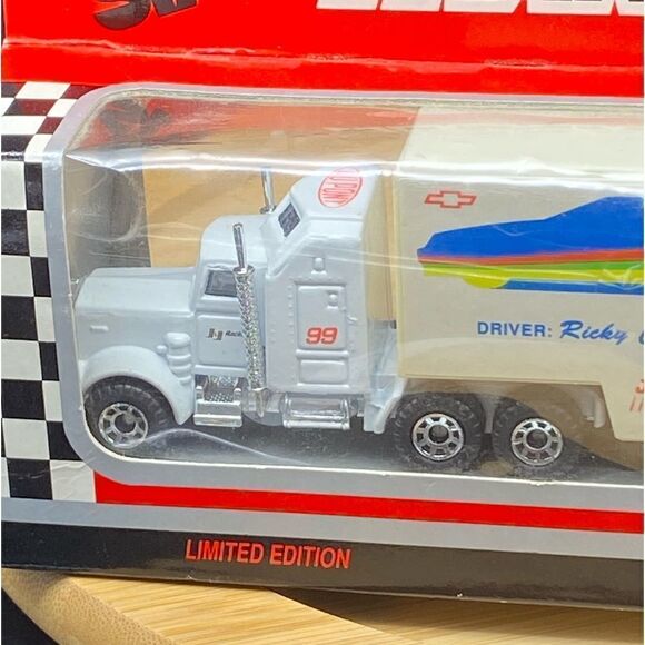 1993 DuPont #99 racing 1:64 scale limited addition semi rig NIOB by Matchbox - Picture 4 of 9